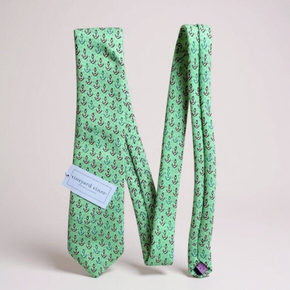 Vineyard Vines Men's 100% Silk Tie Candy Cane Anchor Light Green Holiday NWT - Picture 2 of 9